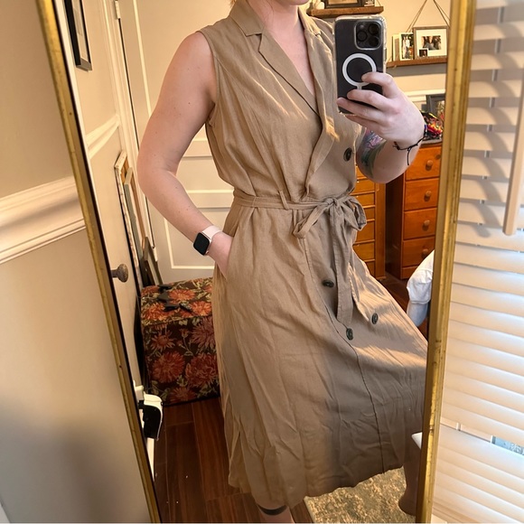 Casual midi dress - Picture 2 of 9